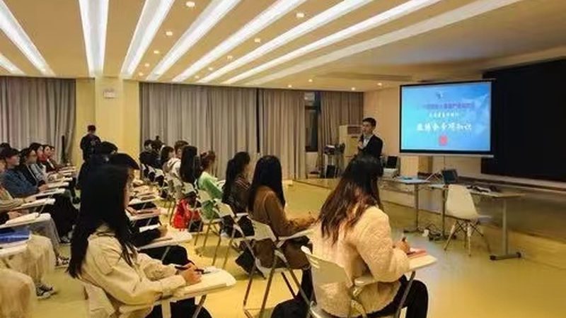 培训机构靠谱选法：揭秘五大关键要素